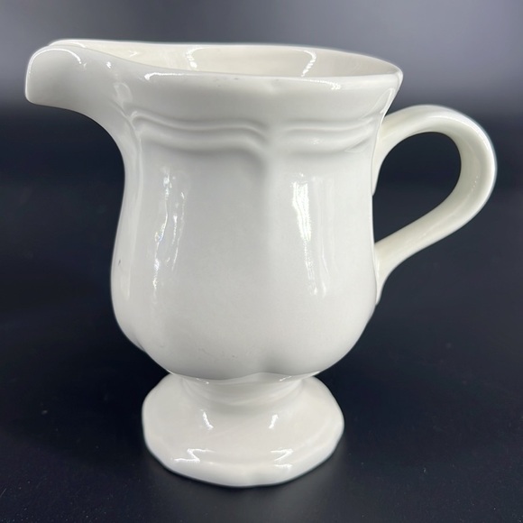 Mikasa French Countryside Creamer and Sugar Set - Picture 10 of 12